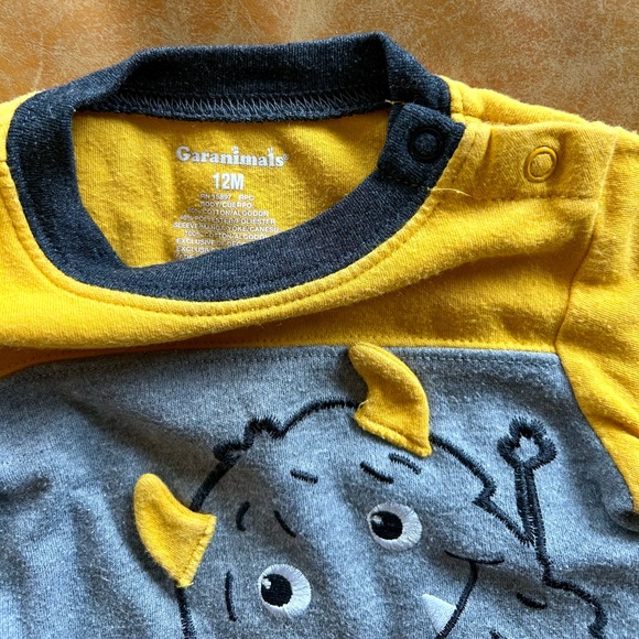 *ADD TO BUNDLE FOR $1* Garanimals Yellow and Gray Monster Bodysuit - Picture 3 of 3
